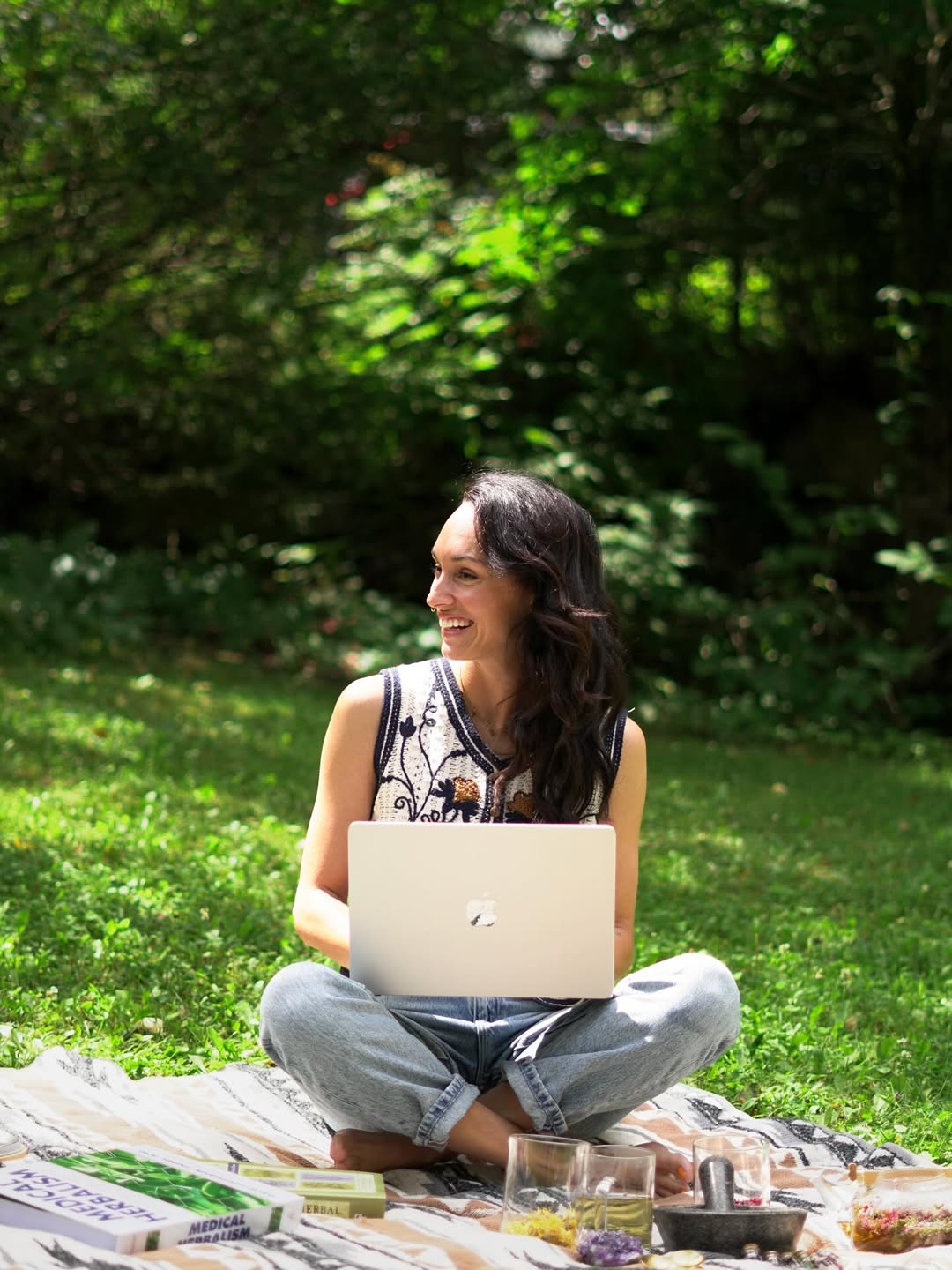 Your next level won’t come from scrolling Instagram – it starts with the right training