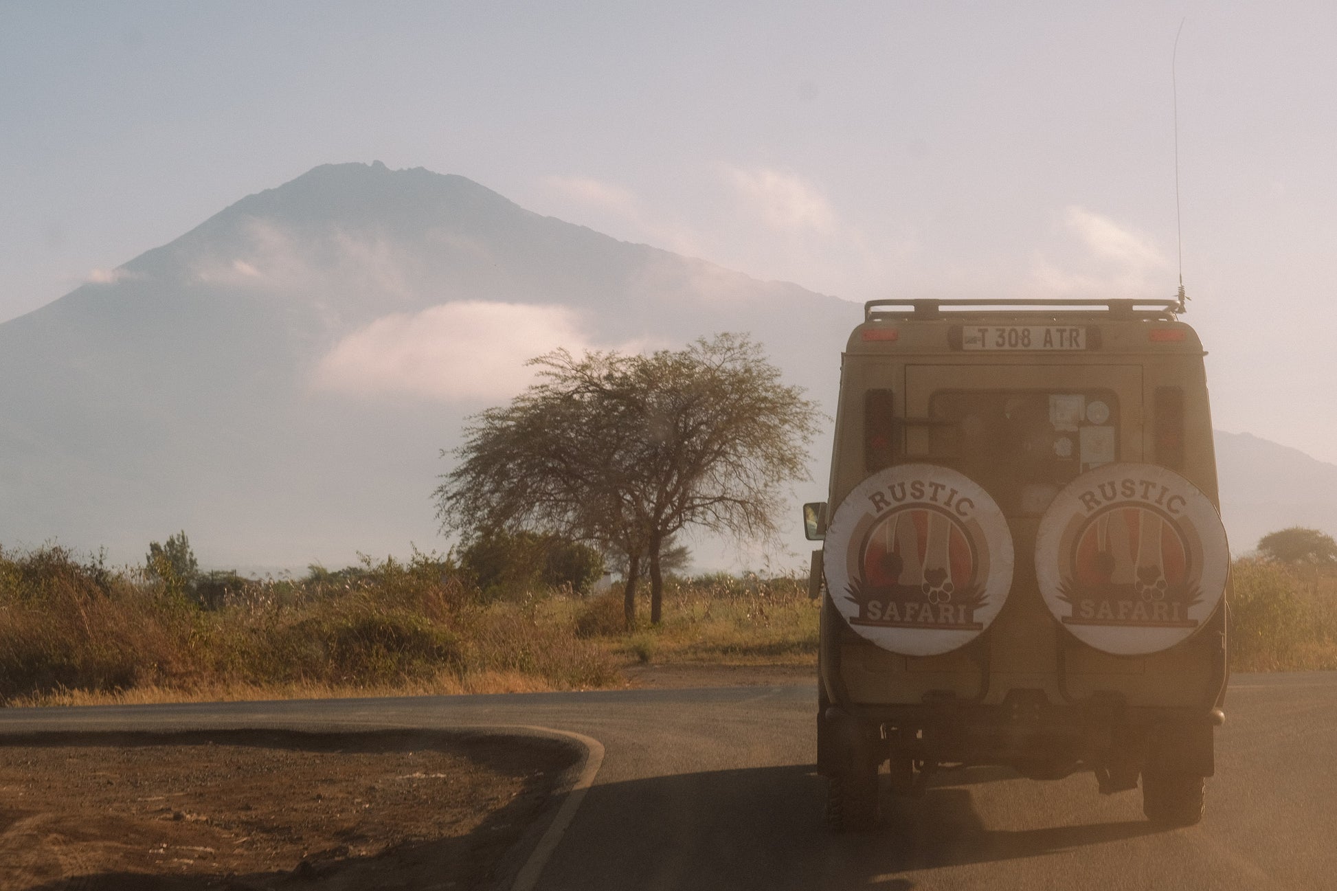 SEEKERS : Eco-luxury Safari Retreat